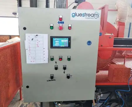 Gluestream обладнання. sip-panel-cutting-machinery